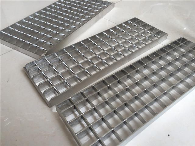 钢格板不锈钢与扁钢材质的区别 河北福源钢格板厂批发